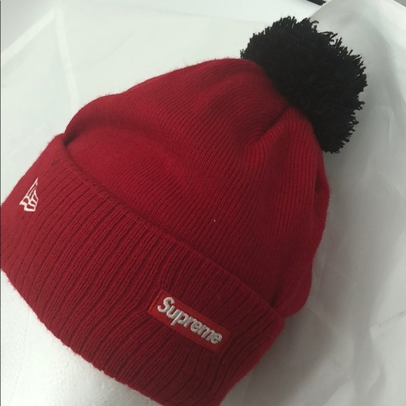 Supreme X New Era Beanie w/Pom Pom Size:OS - Picture 5 of 10